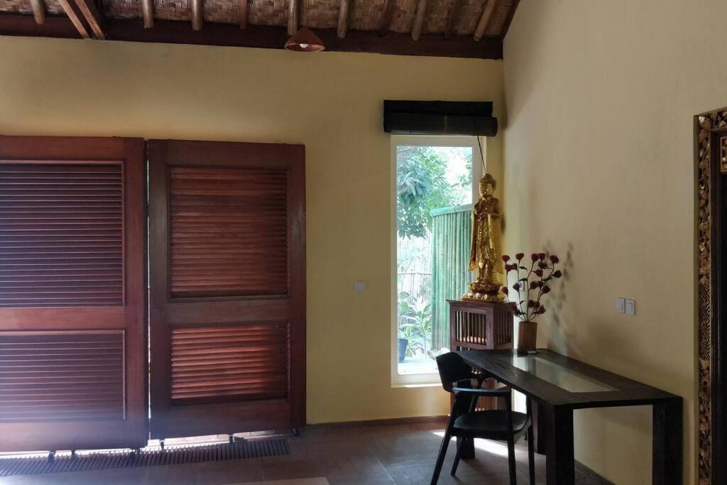 Villa King: Unique Villa With Indoor Swimming Pool アメッド エクステリア 写真