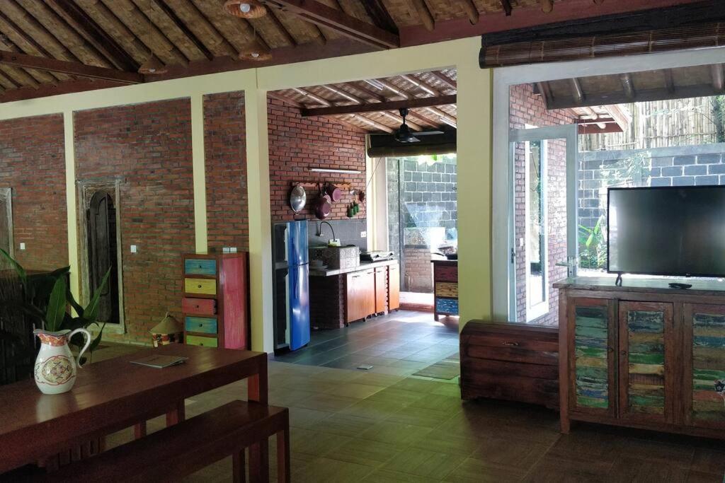 Villa King: Unique Villa With Indoor Swimming Pool アメッド エクステリア 写真