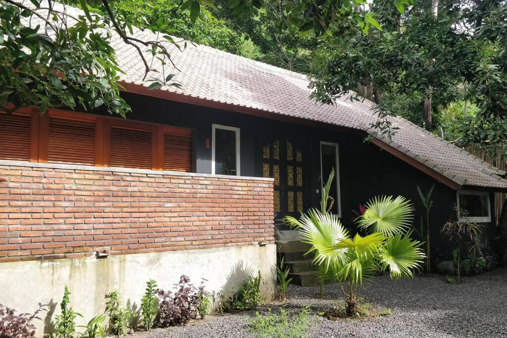 Villa King: Unique Villa With Indoor Swimming Pool アメッド エクステリア 写真