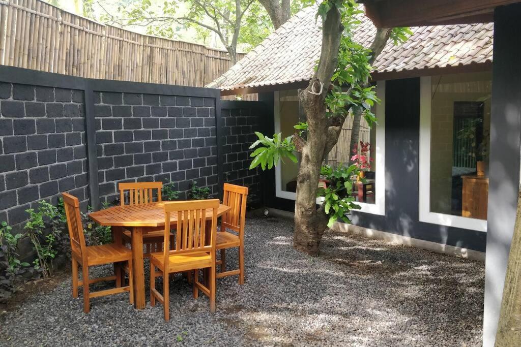 Villa King: Unique Villa With Indoor Swimming Pool アメッド エクステリア 写真