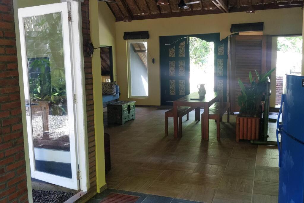 Villa King: Unique Villa With Indoor Swimming Pool アメッド エクステリア 写真
