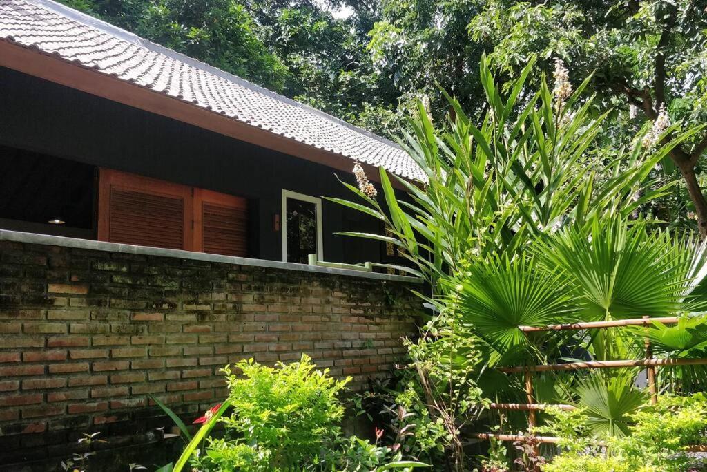 Villa King: Unique Villa With Indoor Swimming Pool アメッド エクステリア 写真